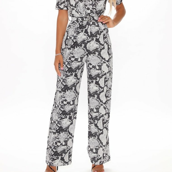 Jumpsuit - Picture 3 of 3